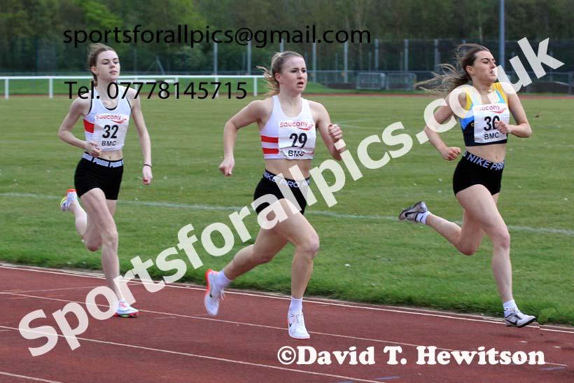 BMC 800 metres, Monday, May 9th, BMC Chester le Street, County Durham. Photo: David T. Hewitson/Sports for All Pics